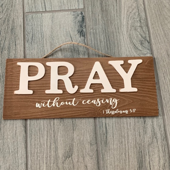 Pray wood sign - Picture 1 of 3